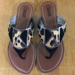🎉HP x 2🎉New Size 6.5 Carlos Santana Calf Fur Sandals